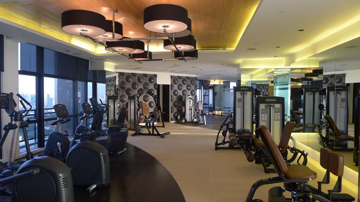The Gramercy Residences Манила Екстериор снимка